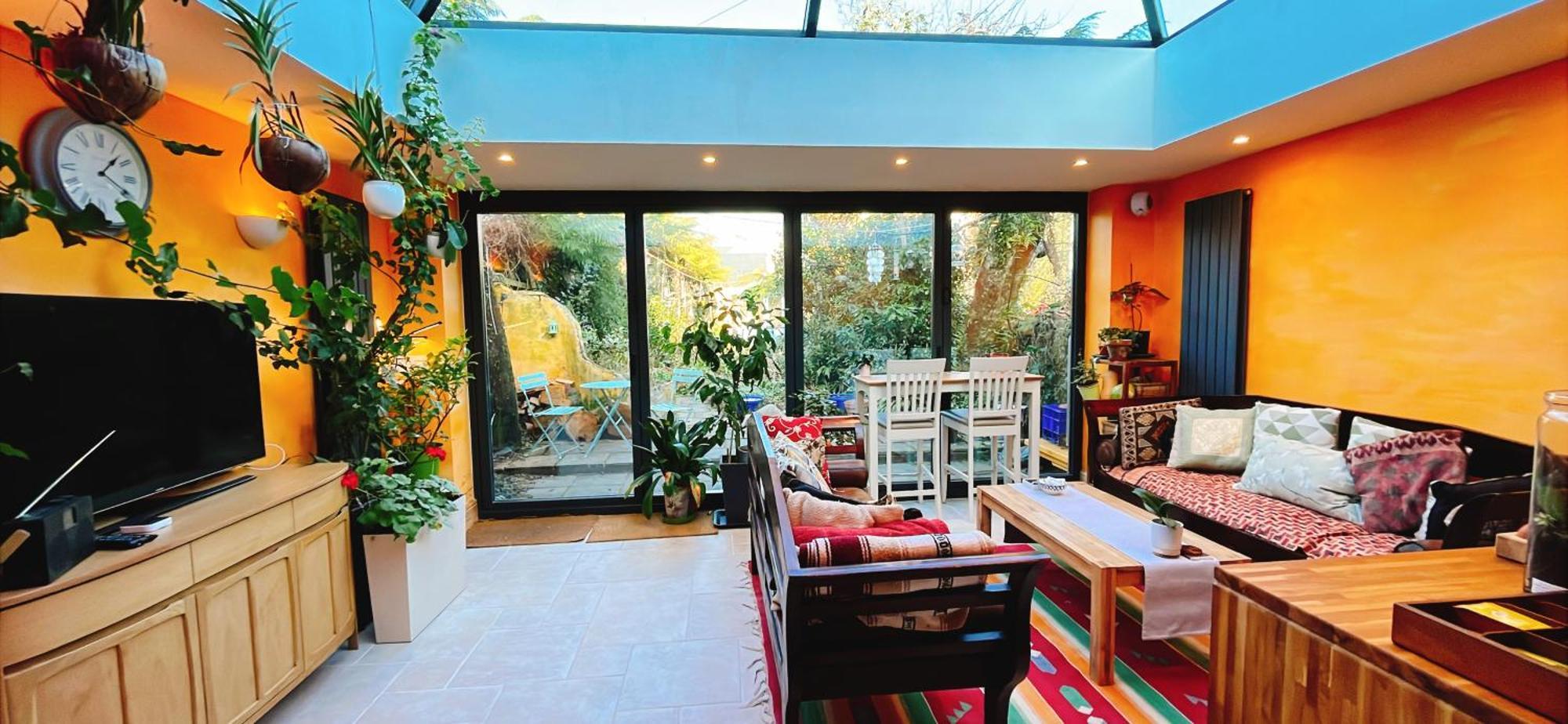 Funky Urban Jungle Bed & Breakfast คาร์ดิฟฟ์ ภายนอก รูปภาพ